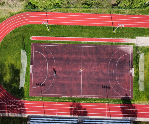 Dvorska bašta – Rukometni teren i atletska staza